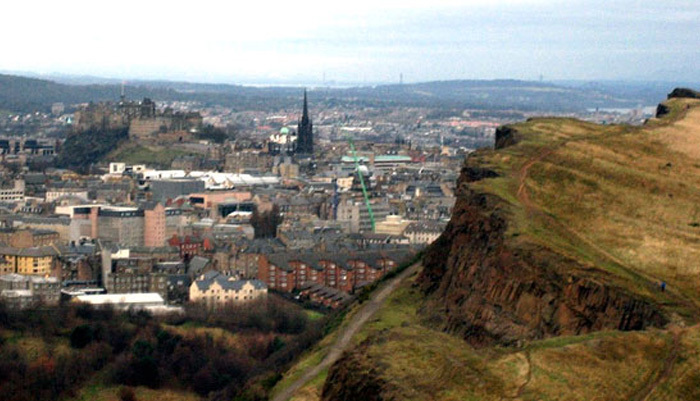 Private Panoramic City Tour of Edinburgh