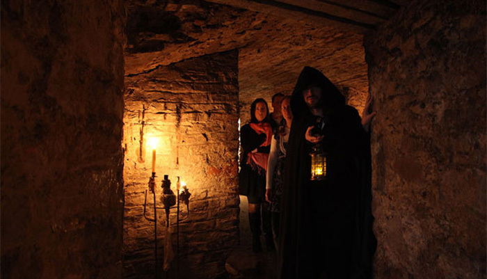 Evening Ghost Tour of Edinburgh Vaults