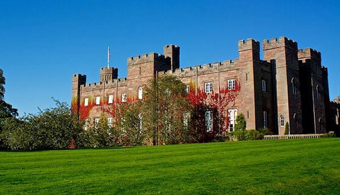 Private Tour to Falkland, Glamis Castle and Scone Palace