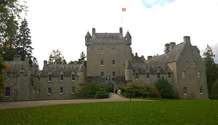 Private Tour to Inverness, Highlands, Skye and Stirling