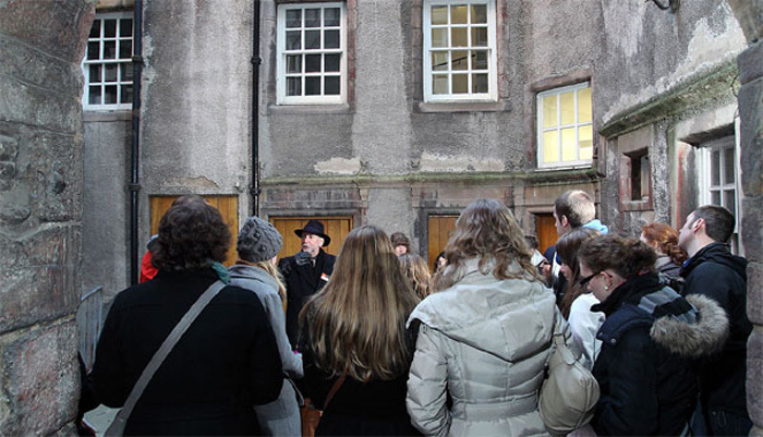 Cannongate and Holyrood Palace Walking Tour