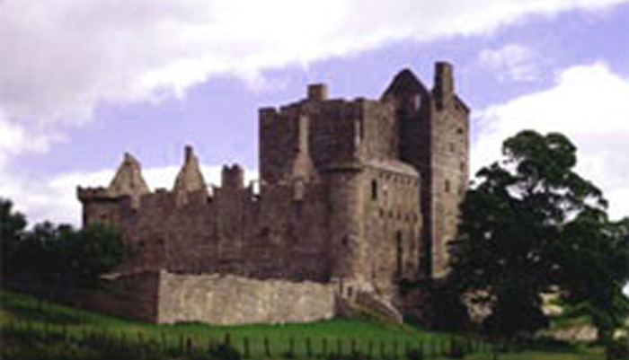 Edinburgh Castles Tour Package