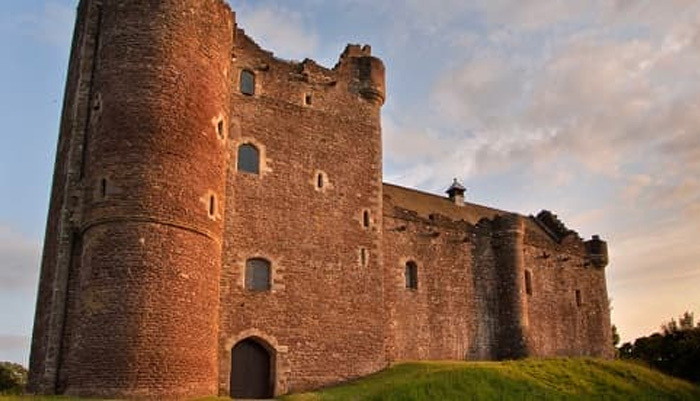 The Outlander Palaces Day Tour from Edinburgh