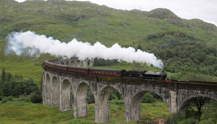 Private Tour to Fort William and Jacobite Steam Train
