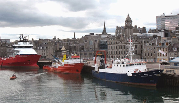 Aberdeen Private City Tour