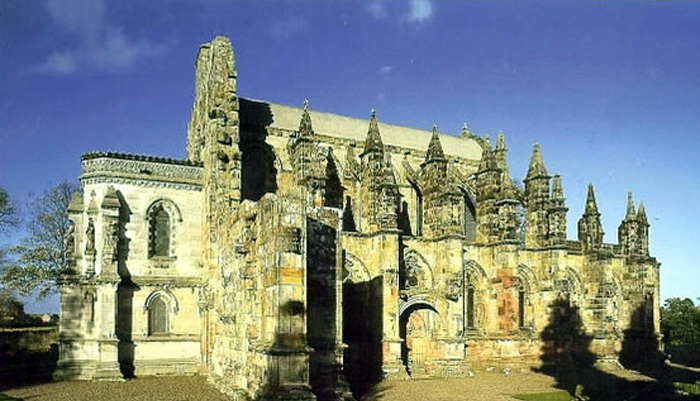 Rosslyn Chapel, Stirling and Dunfermline Tour Experience from Edinburgh
