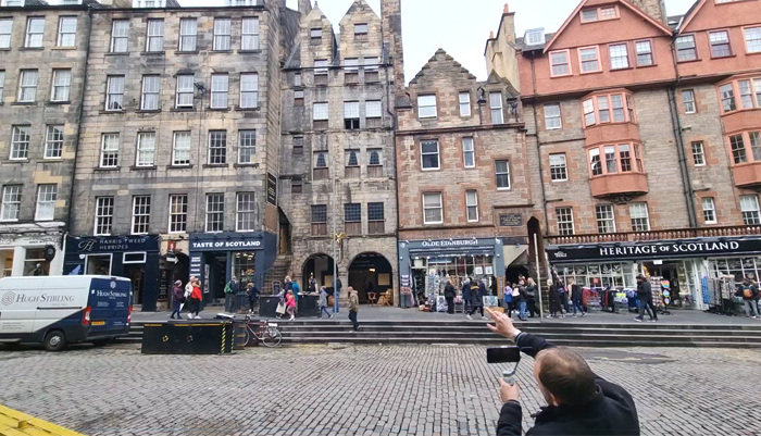 Virtual Tour of Edinburgh Old Town and Royal Mile - Online Experience